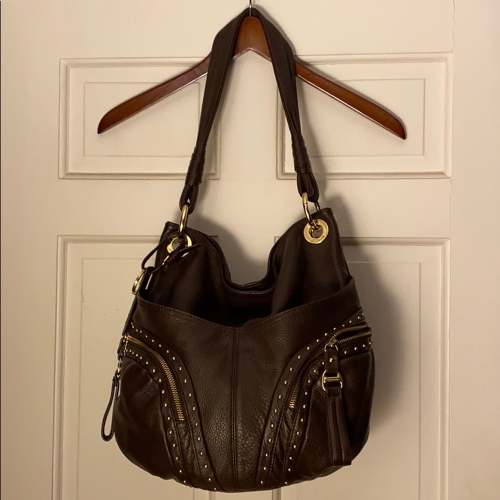 B. Makowsky genuine brown leather purse